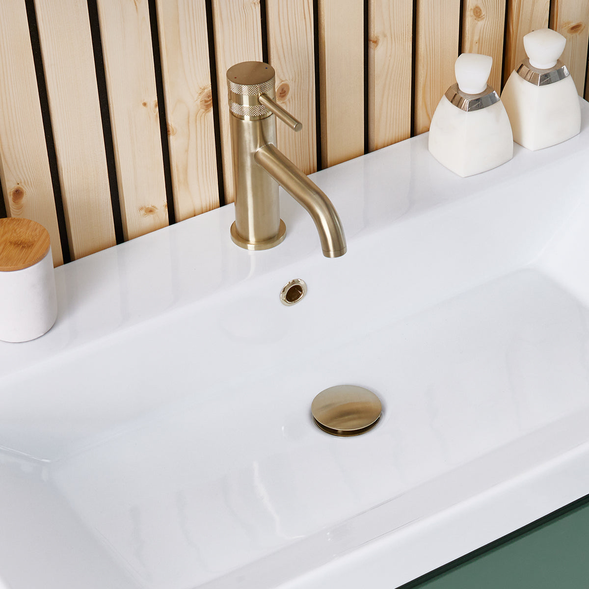 Scudo Brushed Brass Round Overflow Insert