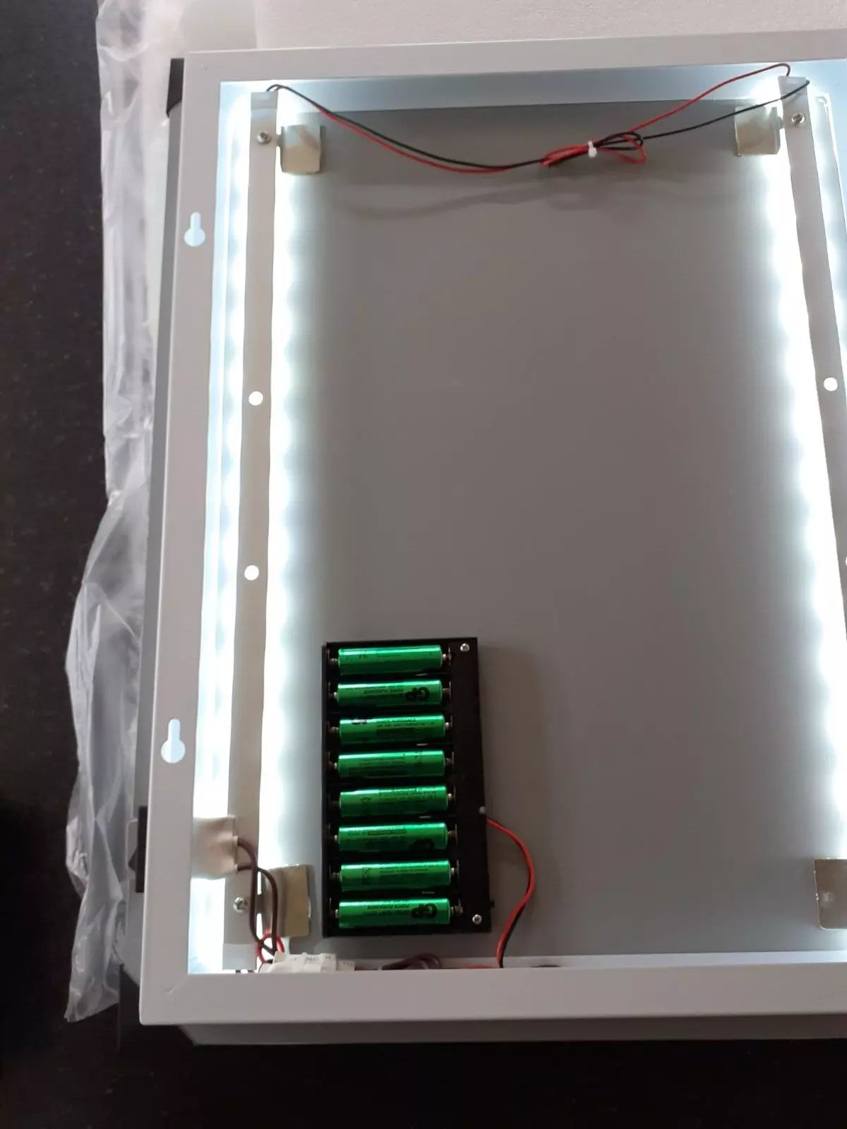 Battery Mirror LED Mirror with Press Switch (700 x 500mm)